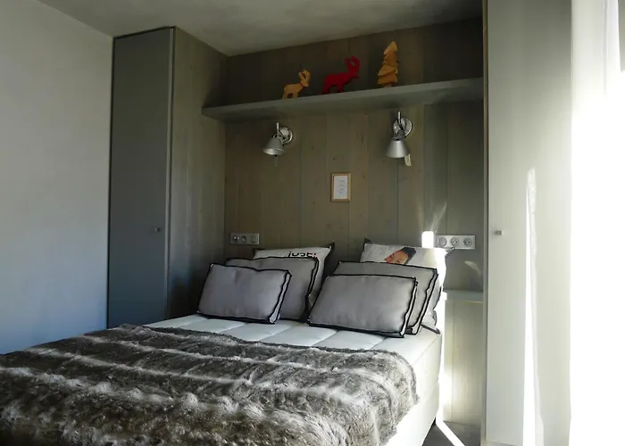 Cosy A Avec Spacieuse Et Parking - Fr-1-563-44 * 谷雪维尔