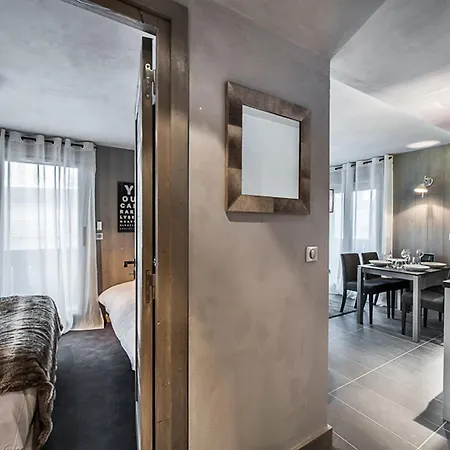 Apartment Cosy, Design, Renove, En Centre-ville Avec Grande A Moriond - Fr-1-563-44 Courchevel