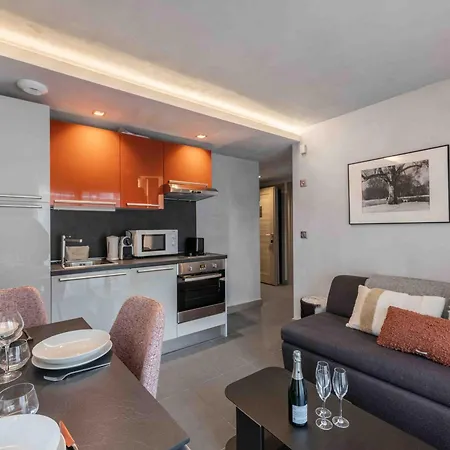 Cosy A Avec Spacieuse Et Parking - Fr-1-563-44 דירה